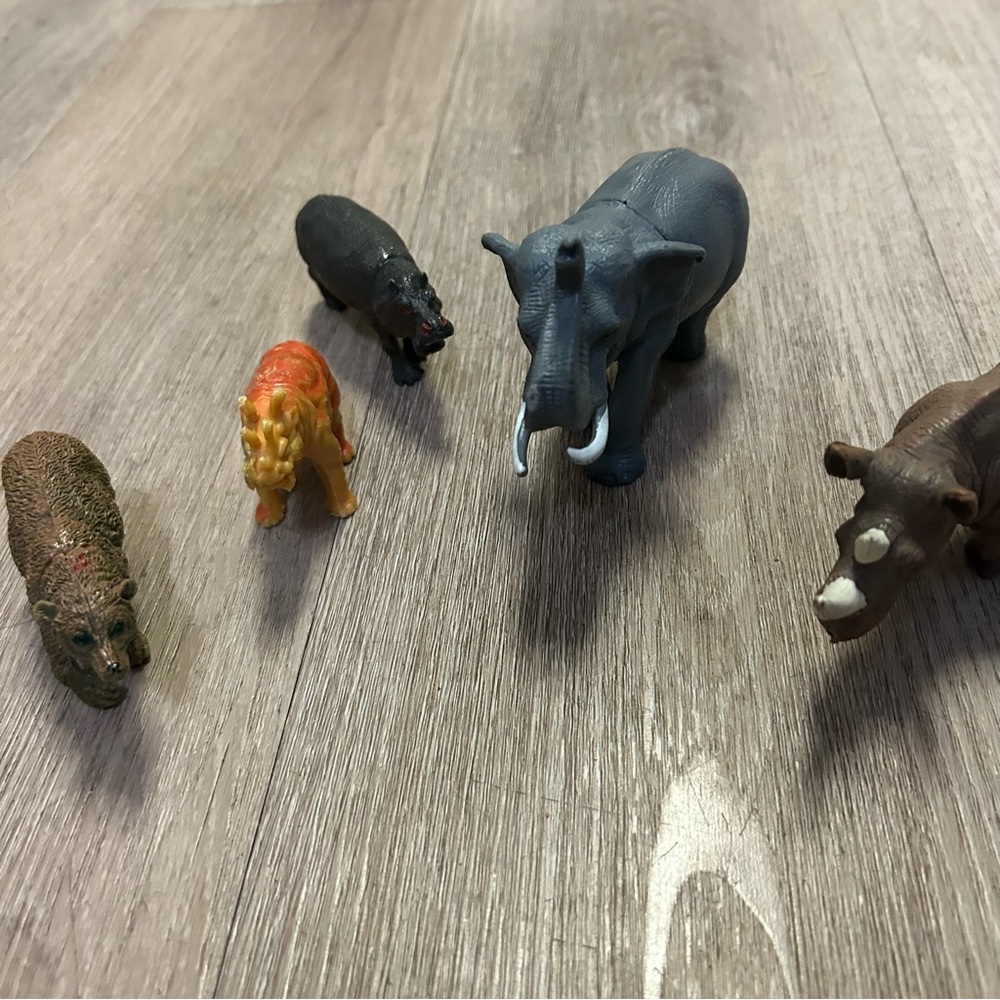 African Animal Toy Set